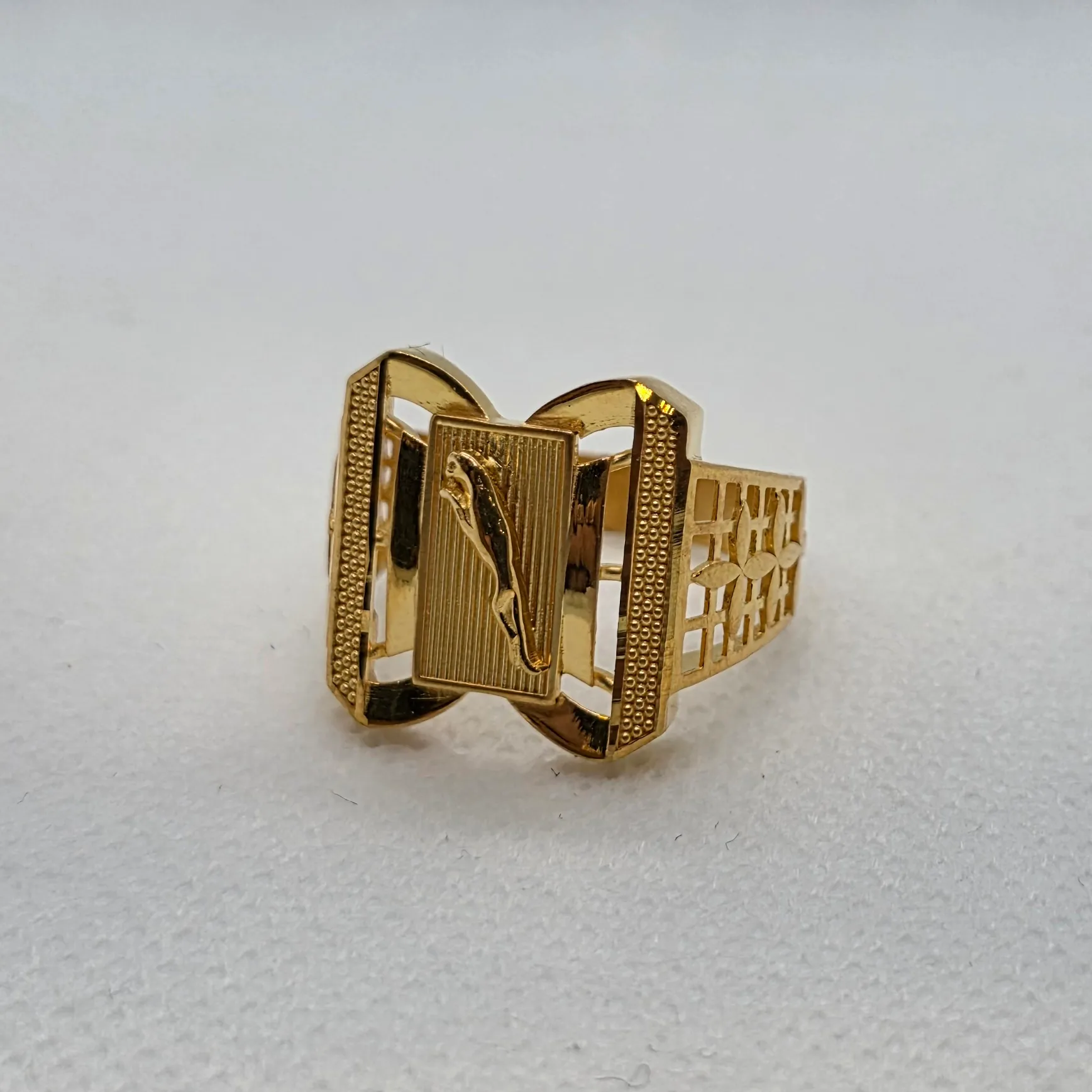 Vionelle Gemstone Gold Ring